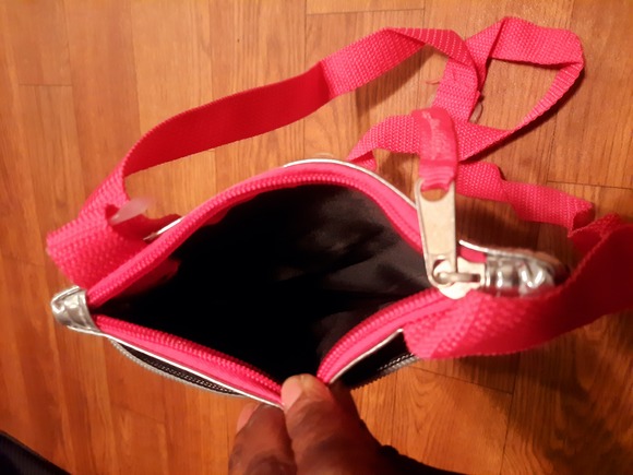 SOLD Monster High Crossbody Purse - Picture 3 of 11